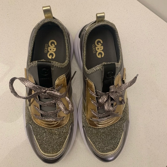 Guess Trainers - Picture 3 of 4